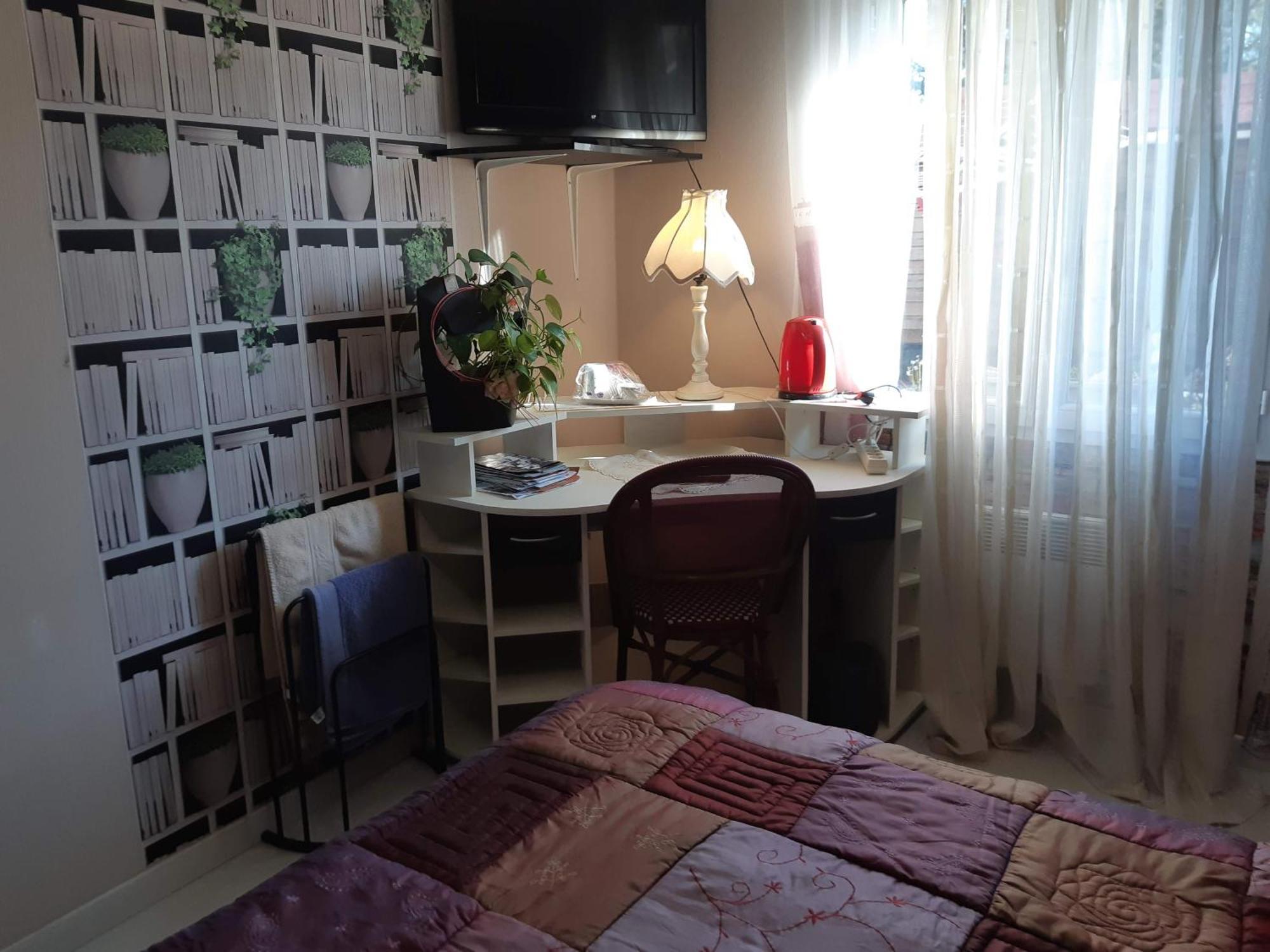 Chambre Lit Double Dans Pavillon , Chez Lilyanne Tonnay-Charente Kültér fotó