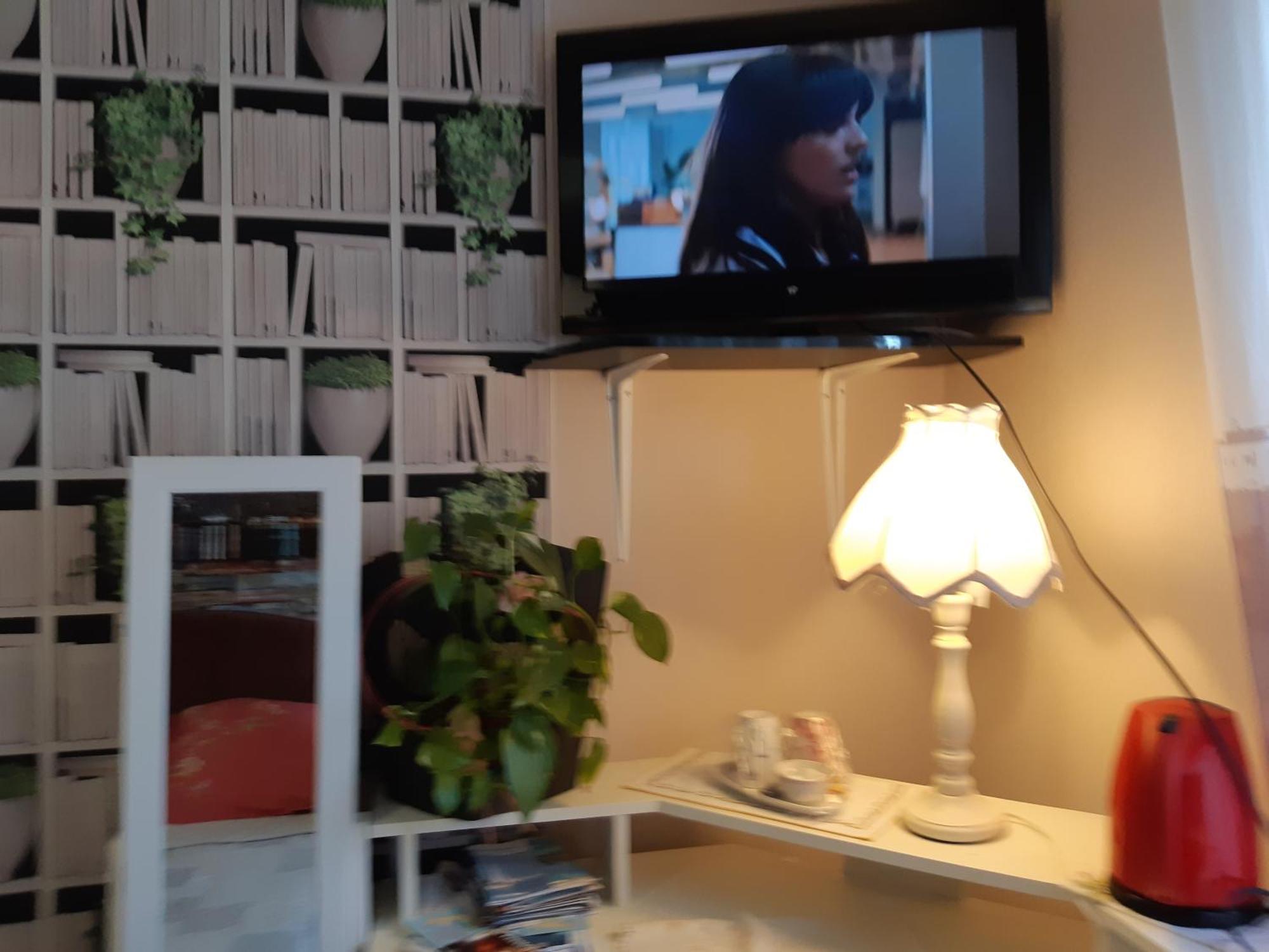 Chambre Lit Double Dans Pavillon , Chez Lilyanne Tonnay-Charente Kültér fotó